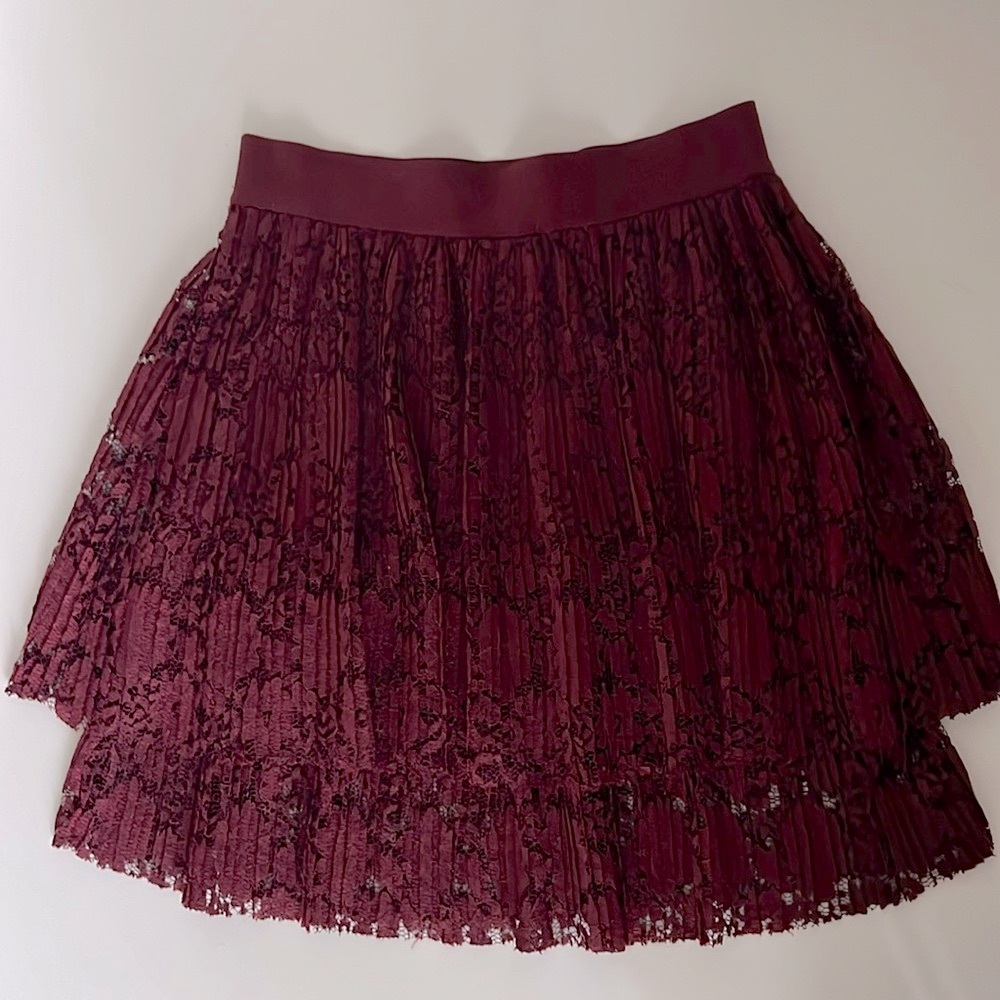 5 Twelve, two tier lace skirt, size small